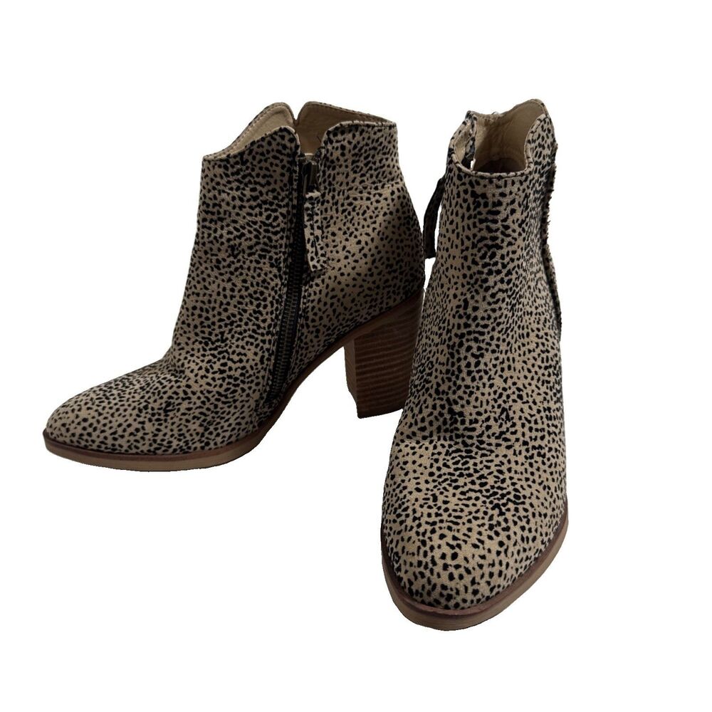 Mia Animal Print Ankle Boots 3” Heel Womens 8W Soft Upper Rubber Sole Zip Up